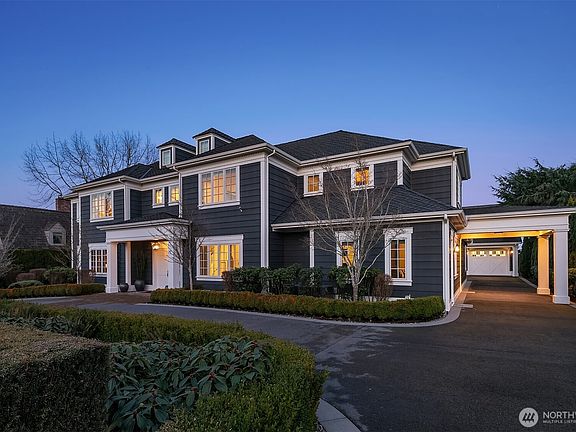 2nd image of 2020 Parkside Drive E