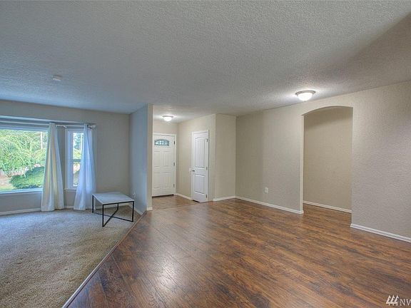 4th image of 6215 Alameda Ave W