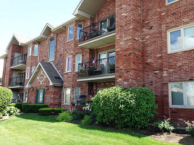 1st image of 9400 S Melvina Ave #1NE