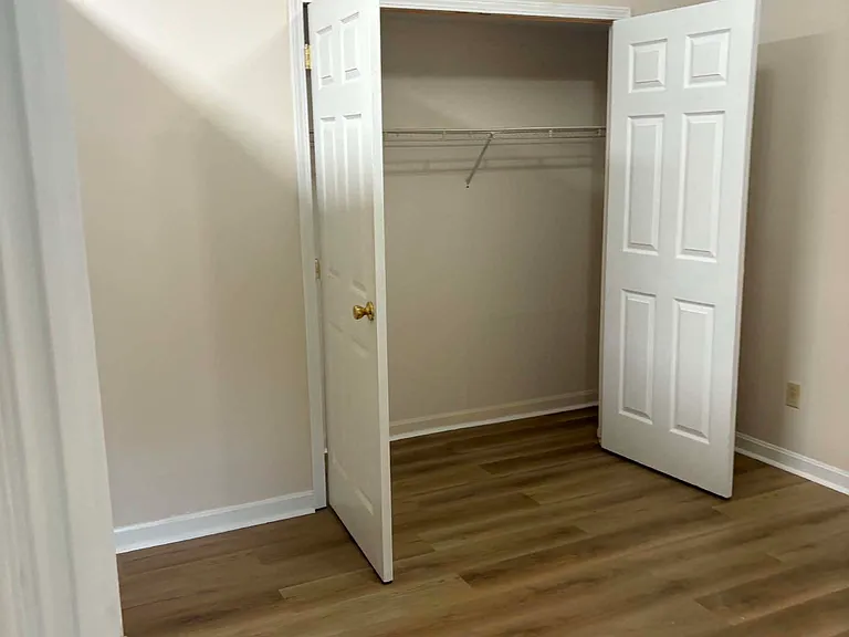2730 Brownsboro Rd #135 — Photo 3