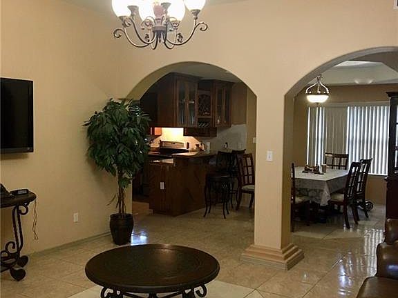 2nd image of 2509 Hibiscus Dr