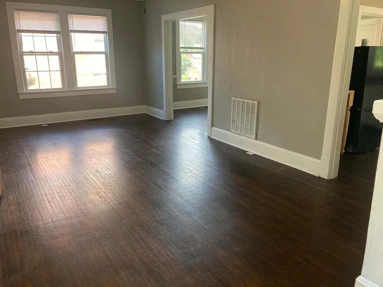 3 bed, 1300 sqft, $1,600 — Photo 3