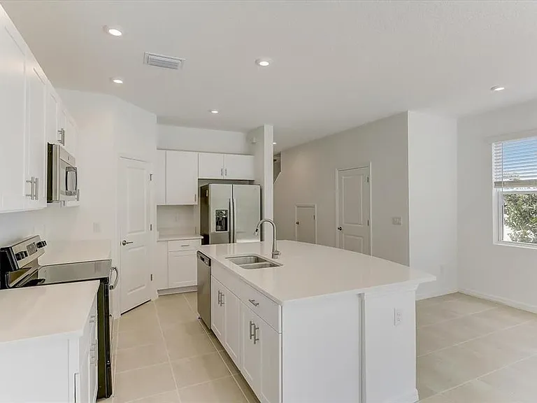 8449 Lunar Skye St — Photo 8