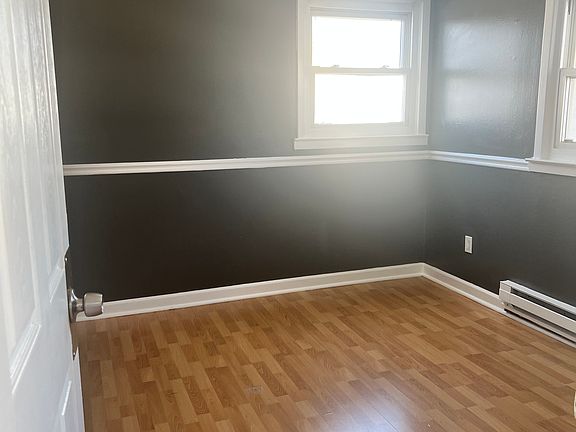 4th image of 1507 Estelle Ave Floor 2