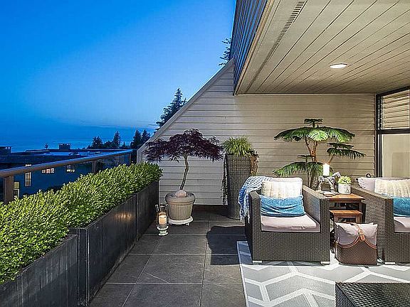 3rd image of 2250 Folkestone Way #28