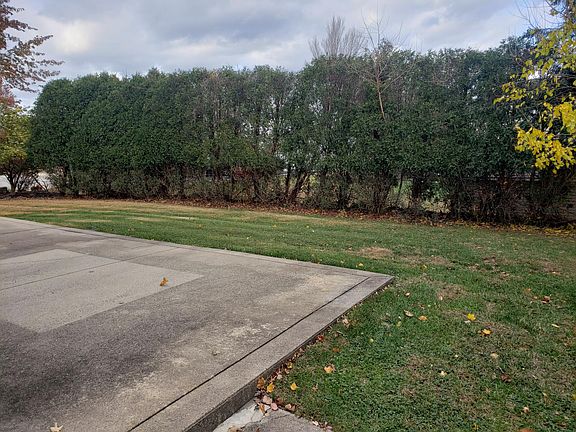 4th image of 767 Champlain Dr