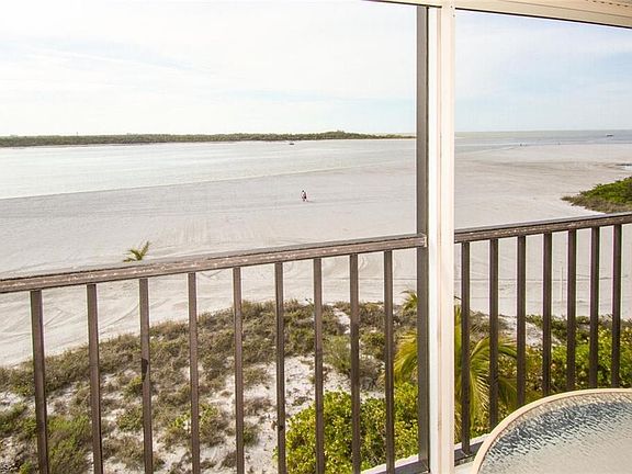 3rd image of 8402 Estero Blvd APT 304