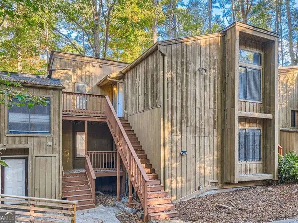 3111 Fairington Dr, Lithonia, GA 30038