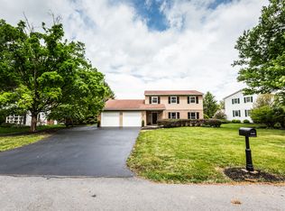 15 Buttonwood Dr, Lititz, PA 17543