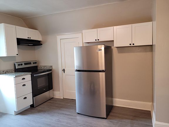5th image of 468 Hawley Ave Floor 3