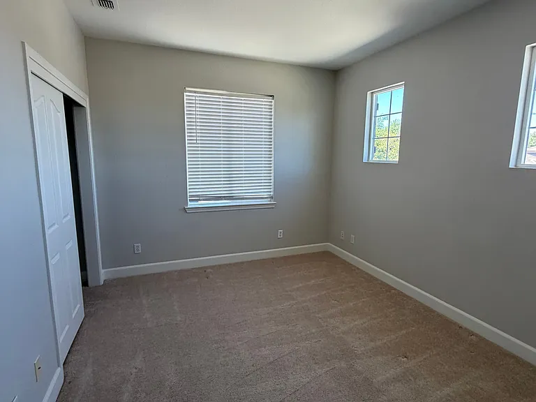 6408 Ivy Glen Way — Photo 10