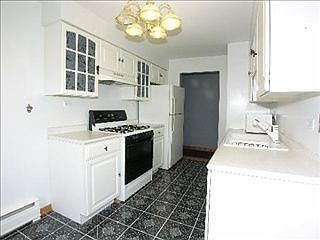 4th image of 39 W Conti Pkwy APT 2S