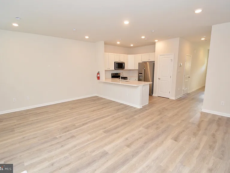78 Nelsons Way — Photo 5