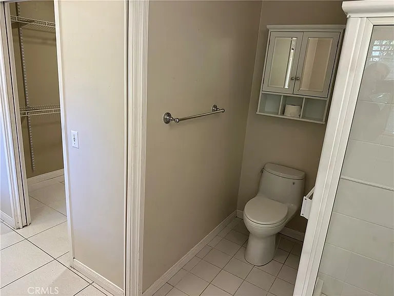 435 Talbert St — Photo 21