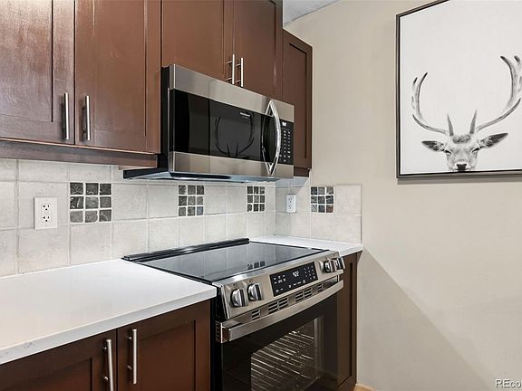 4th image of 910 Copper Road #621