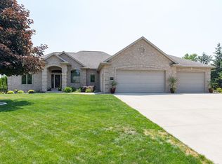 5721 W Natures Ln, Appleton, WI 54914
