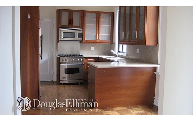 Rented by Douglas Elliman | media 31