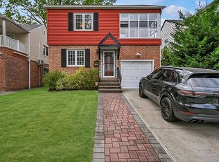 8054 214th St, Queens Village, NY 11427