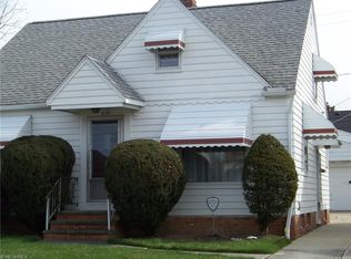 5139 Arch St, Maple Heights, OH 44137