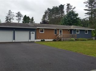 7721 Bridgeport Kirkville Rd, Kirkville, NY 13082