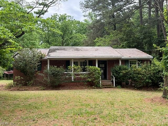 1st image of 29186 Hunt Club Dr