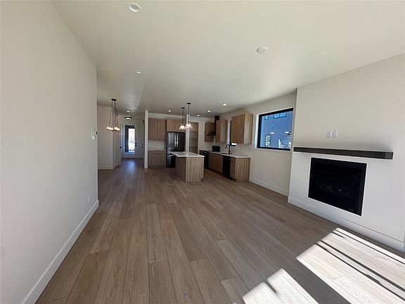 4th image of 3279 EMERSON Trail