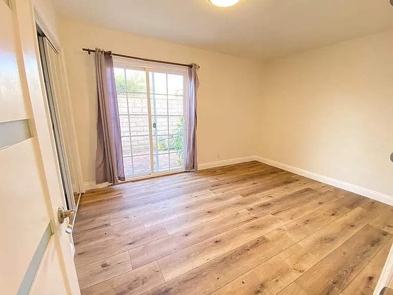 7914 Jellico Ave — Photo 14