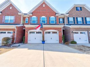 105 Burlingame Ct UNIT B, Mooresville, NC 28117