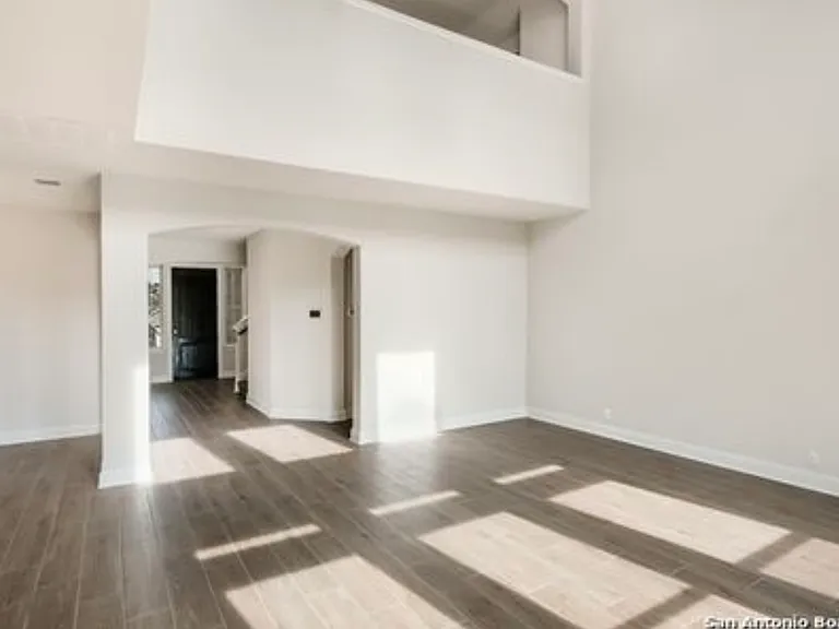 8232 Scarlet Gaura — Photo 14