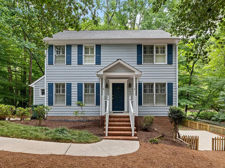 305 Old Fox Trl — Photo 1