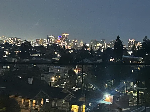 1946 E 28th St, Oakland, CA 94606