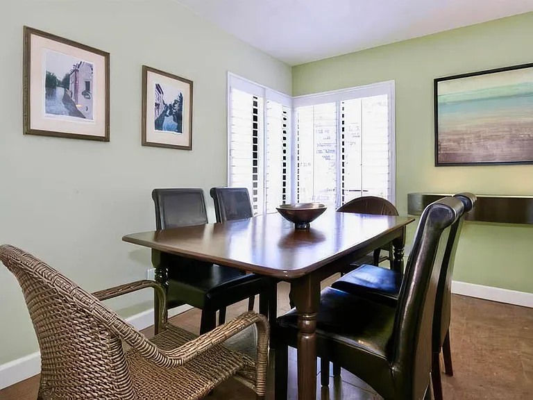 4531 Chateau Dr — Photo 18