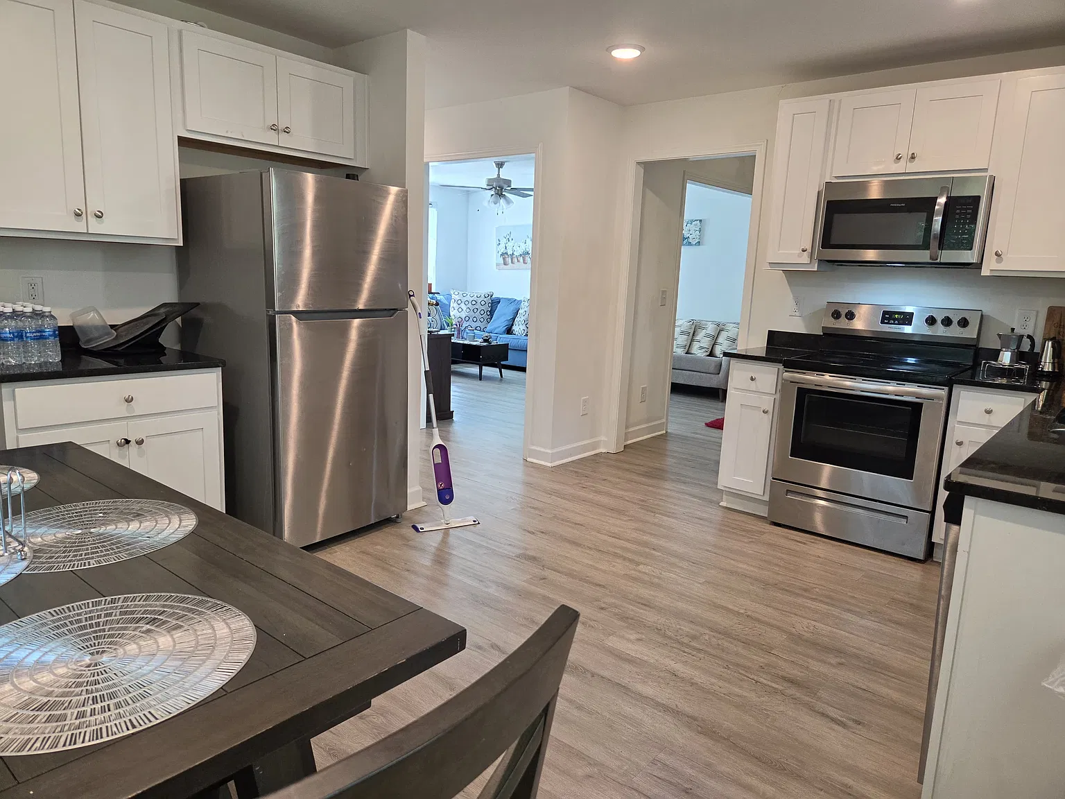 3 bed, 1568 sqft, $2,300 — Photo 3