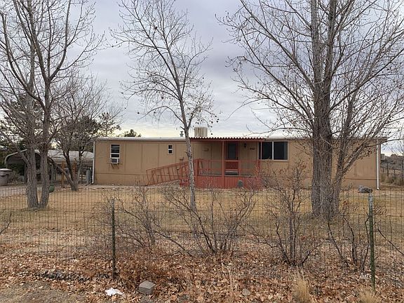 2nd image of 587 W Navajo Dr