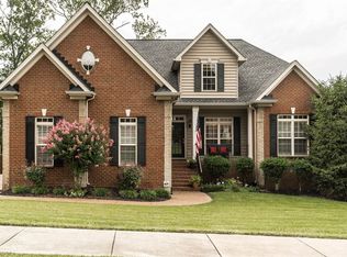 1072 Mansker Farms Blvd, Hendersonville, TN 37075