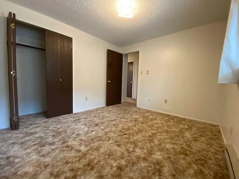 315 S 23rd St #8 — Photo 10
