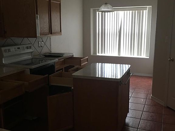 4th image of 4101 Embers Dr