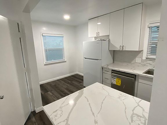 2nd image of 6147 Acorn St