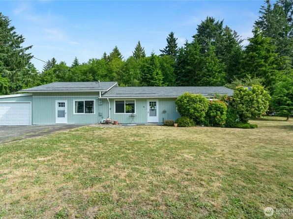 16 Harrison Street, Bay Center, WA 98527