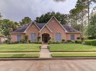 15702 Woodbourne Dr, Houston, TX 77062