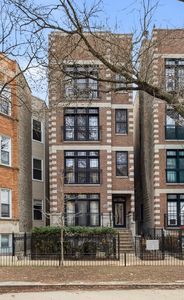 3537 N Reta Ave APT 2, Chicago, IL, 60657