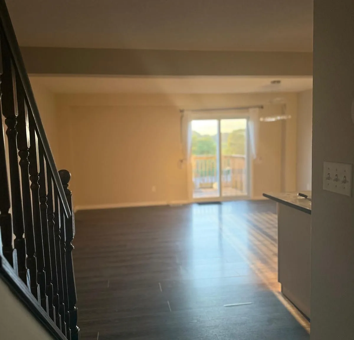 3 bed, $2,599 — Photo 3