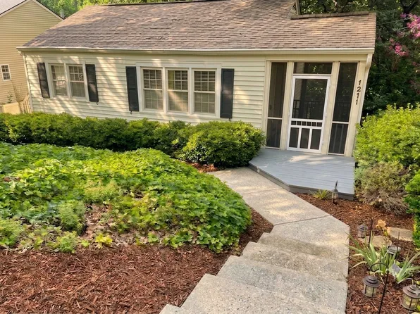 1211 Stephens St SE, Smyrna, GA 30080