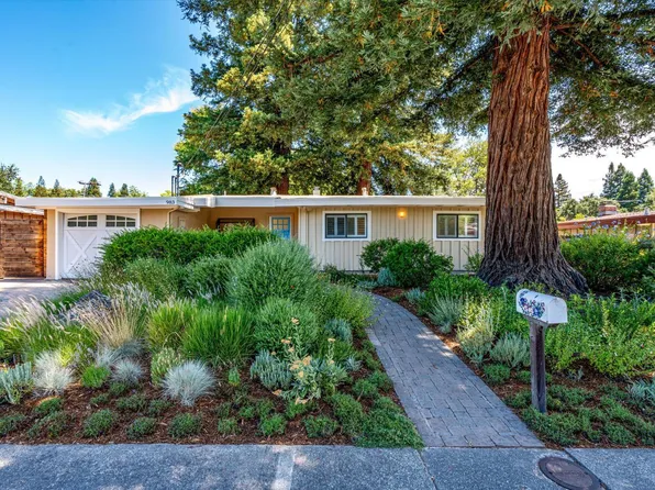 983 Glenwood Drive, Sonoma, CA 95476