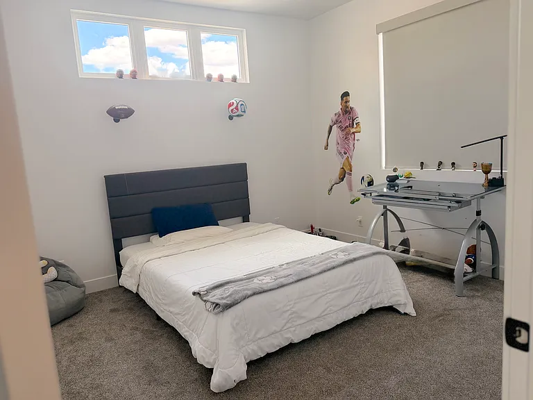 3364 E Ezra Dr — Photo 17
