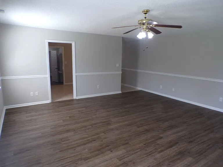 1019 Furia Dr — Photo 12