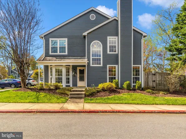 956 Breakwater Dr, Annapolis, MD 21403