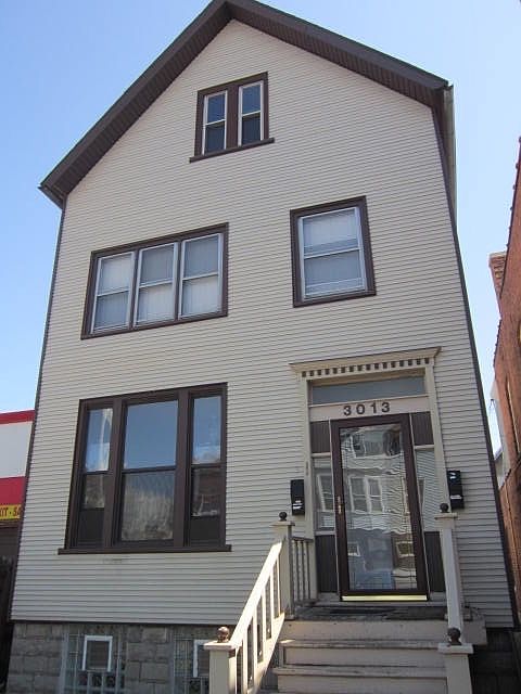 1st image of 3013 W Belmont Ave #1