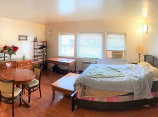 2529 32nd St APT 1D, Astoria, NY 11102