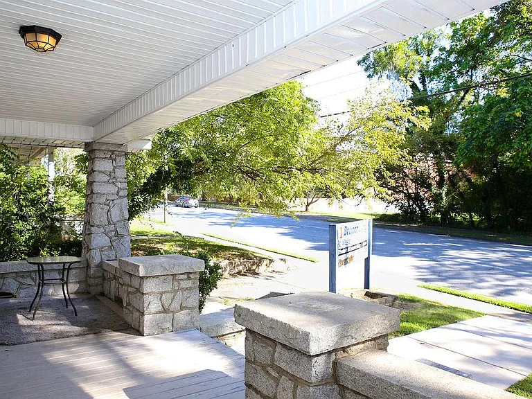1218 W Market St #H — Photo 10